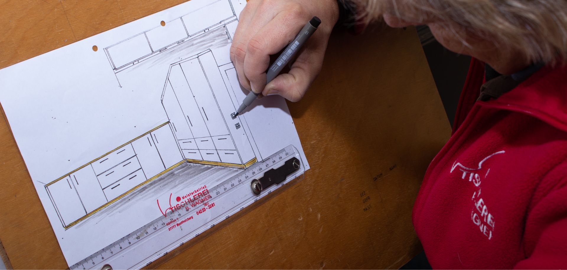 Individuelle Konzipierung ihres Kleiderschrankes